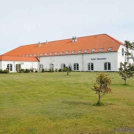 Hotel Soparken Aabybro Exterior photo