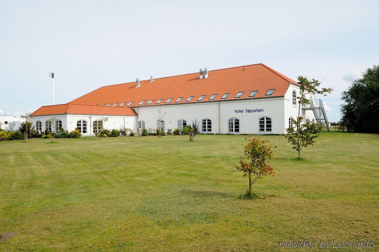 Hotel Soparken Aabybro Exterior photo